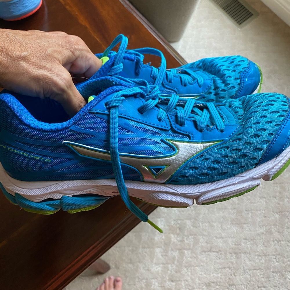 Mizuno wave catalyst 2